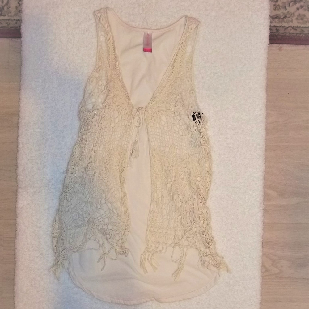 NWT No Boundaries Cream/White Crochet Top Size S